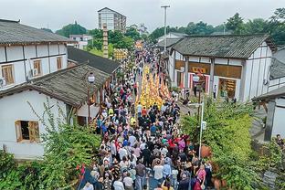 乌度卡：伊森有独特的能力影响比赛 他让我想起年轻时的莱昂纳德